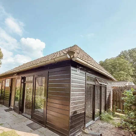 Huisje Vogelenzang Bed & Breakfast Chaam